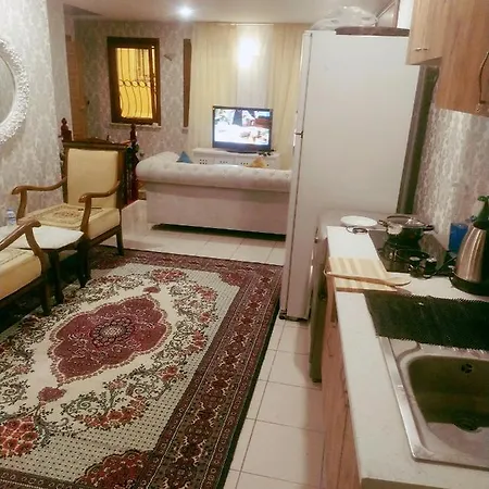 Ezgi Apart 3 * اسطنبول